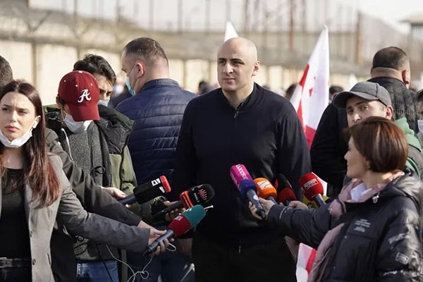 ნიკა მელიას განცხადებით, მიხეილ სააკაშვილის მიერ ხელმეორედ უვადო შიმშილობის დაწყება მისი სიცოცხლისა და ჯანმრთელობისთვის სახიფათოა