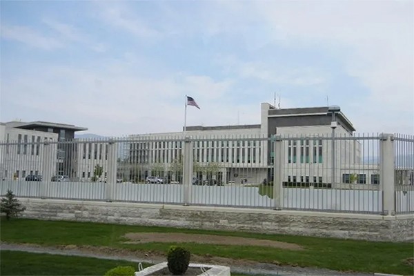 აშშ-ის საელჩო: მოვუწოდებთ რუსეთს, შეწყვიტოს ომი უკრაინაში, ხოლო საქართველოში შეასრულოს 2008 წლის ცეცხლის შეწყვეტის შეთანხმებით ნაკისრი ყველა ვალდებულება
