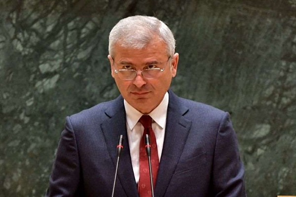 ირაკლი ქადაგიშვილი: პრეზიდენტის კრიტიკა გასაგებია, მაგრამ ვერ ვიტყოდი, რომ მთავრობისაგან რაიმე ფუნდამენტურად განსხვავებული მესიჯი გააჟღერა