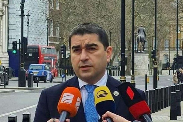 შალვა პაპუაშვილი: ჩვენ ვთქვით, რომ ვერ ჩავერთვებით და არ ჩავერთვებით სამხედრო კონფლიქტში. ამ კუთხით, ჩვენი პოზიცია სრულად ემთხვევა ევროკავშირის წევრი ქვეყნების და ამერიკის შეერთებული შტატების პოზიციას