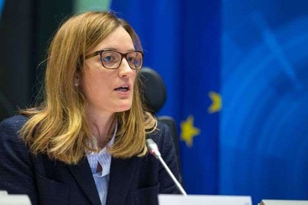 რობერტა მეტსოლა: შეძრწუნებული ვარ რუსეთის არმიის სისასტიკის გამო ბუჩაში და სხვა გათავისუფლებულ რაიონებში. ეს არის პუტინის საომარი დანაშაულების ცივი რეალობა