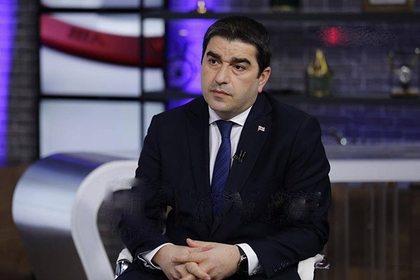 შალვა პაპუაშვილი: უკრაინა არის ცხელ ომში, საქართველო არის ჰიბრიდულ ომში, ამ ჰიბრიდულ ომში ჩართულია რამდენიმე რადიკალური პარტია საქართველოში, მათი მედია და რამდენიმე ორგანიზაცია