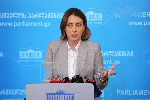 ხატია დეკანოიძე:  ბათუმში მომხდარი ძალიან მძიმე ფაქტი ხაზს უსვამს ხელისუფლების და სამართალდამცავი უწყებების სრულ თავგასულობას და უტიფრობას