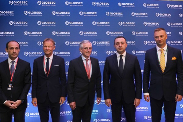 ირაკლი ღარიბაშვილი ბრატისლავაში გლობალური უსაფრთხოების  ფორუმის გახსნის ღონისძიებას დაესწრო