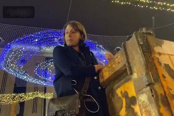 ზურაბ ქადაგიძე ელენე ხოშტარიაზე:  მთავარია ნაგვის მანქანაზე ამხტარი აპროტესტებდე ოკუპაციას, თორემ რუსული ბიზნესი, ფინანსები და მატერიალური კეთილდღეობა მოსულა