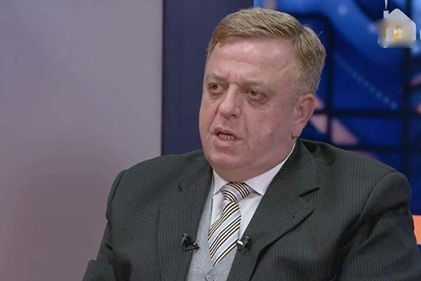 ლევან ნიკოლეიშვილი: სამწუხაროა, რომ თედო ჯაფარიძემ დიპლომატის მუნდირი ხაზარაძე - ჯაფარიძის ფულზე გაცვალა!