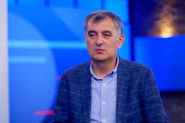 სოზარ სუბარი: როდესაც არაგამჭვირვალე სანქციებზე ეჭვი არებობს, ჩნდება კითხვა, ხომ არ არის ეს იმიტომ, რომ ბიძინა ივანიშვილს აიძულონ შემობრუნდეს პოლიტიკაში,  ან ხელისუფლება აიძულოს, ავყვეთ თამაშის წესებს, რომლის მიზანი საქართველოს ომში ჩაბმაა