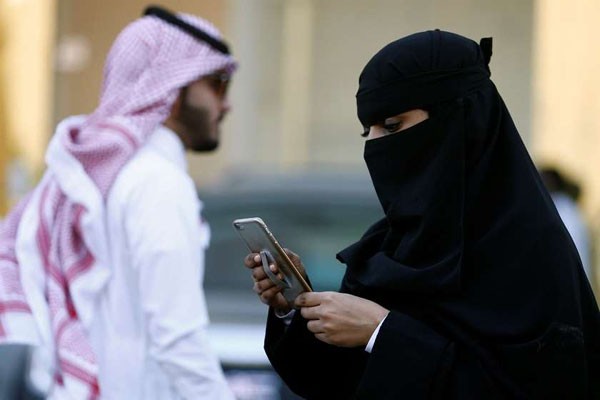 საუდის არაბეთში ქალს სოცქსელებში გამოქვეყნებული პოსტების გამო 45-წლიანი პატიმრობა მიუსაჯეს