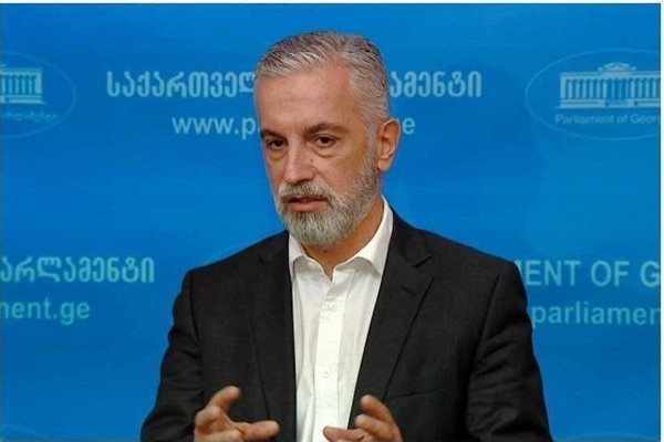 კახა ბექაური: „2015 წლიდან ფუნდამენტურად შეიცვალა კანონი და დღეს ნებისმიერ პირს, მხოლოდ მარტივი ავტორიზაციით, 10 სამუშაო დღეში შეუძლია მიიღოს მაუწყებლობის უფლება“