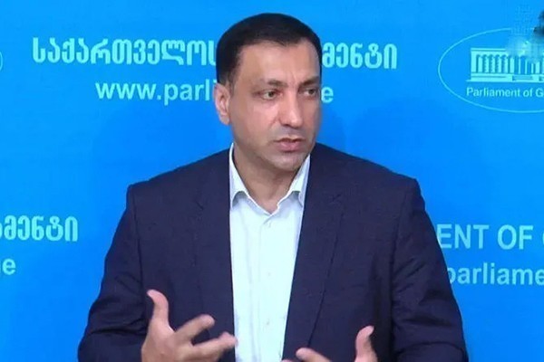ლევან ბეჟაშვილი: ელექტრონული არჩევნების პროექტს მხარს დავუჭერთ იმ დათქმით, თუ ეს არ იქნება ცესკოს, სუს-ის მიერ ორგანიზებული და ამ პროცესის ელექტრონულ მხარდაჭერას საერთაშორისო ორგანიზაციები განახორციელებენ