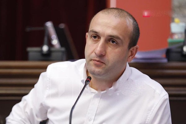 იაგო ხვიჩიამ სახალხო დამცველად საკუთარი კანდიდატურა დაასახელა