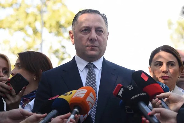 ვახტანგ გომელაური: ახლა დამაბრალეს, თითქოს თათბირებს ვატარებდი, ვკრებდი ხალხს და ნინო გვენეტაძე უნდა გადამეყენებინა - ეს არის სრული აბსურდი