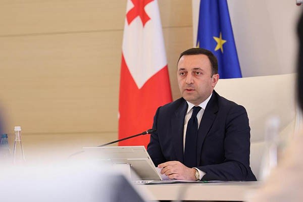 ირაკლი ღარიბაშვილი: მაღალმა ეკონომიკურმა ზრდამ მოიტანა ის, რომ 700 მლნ ლარზე მეტით შევამცირეთ ვალის აღება, ნაერთი ბიუჯეტის დეფიციტი შევამცირეთ მშპ-ის 3,2%-მდე, მთავრობის ვალი კი მშპ-ის 40% მდე ჩამოვწიეთ