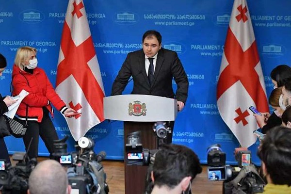 ნიკოლოზ სამხარაძე: პრემიერ-მინისტრს პრაღაში კარგი შეხვედრები ჰქონდა, ეს არის დამატებითი შესაძლებლობა, რომ ურთიერთობები მაღალ დონეზე შენარჩუნდეს