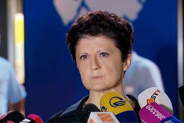 თეა წულუკიანი: ერთიანდებიან ქალბატონი ლიაკა, ბატონი ვაშაძე და „გირჩი“, ეს ნიშნავს, რომ ნულს პლუს ნული, პლუს გირჩი, არის ნული