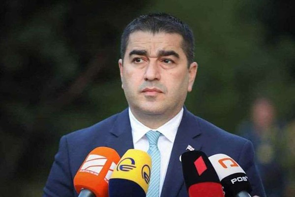 შალვა პაპუაშვილი: ჩვენ ჩვენი პასუხისმგებლობით ვმოქმედებთ. ოპოზიციას თავისი არჩევანი აქვს - ან დადგეს საქართველოს, ან საკუთარი ვიწრო პარტიული ძალაუფლებაზე მოწყურებული იდეების მხარეს