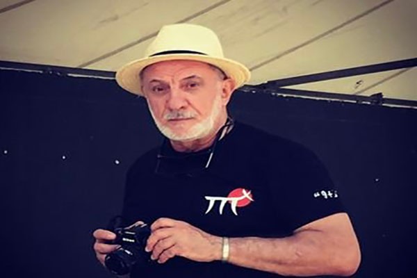 გოგა ხაინდრავა: ქართულმა პოლიტიკამ ახალი მიმდინარეობა შვა - თუ აქამდე ამ სფეროში მოღვაწეობდნენ ოდენ პოლიტ-იკო-სები, აწი ქართულ „ნოუ ხაუს“ წარმოადგენენ პოლიტ-კიკუ-სები