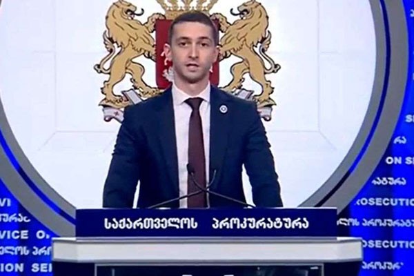 მონაზვნის მიმართ ჯგუფურად, განსაკუთრებული სისასტიკით ჩადენილი გაუპატიურების და ყაჩაღობის ფაქტზე დაკავებულ ორ პირს ბრალდება წარედგინა - ბრიფინგი პროკურატურაში