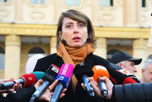 ხატია დეკანოიძე: რაც არ უნდა ზიზღით განმსჭვალული ენით ისაუბროს მმართველმა გუნდმა, ფაქტი არის ერთი - როდესაც მიხეილ სააკაშვილის მდგომარეობა არ უმჯობესდება, ამაზე პასუხისმგებლობა მმართველ გუნდს ეკისრება
