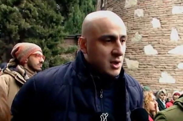 ნიკა მელია: 