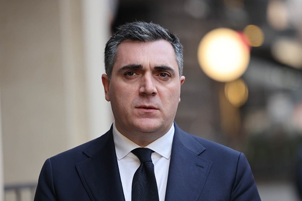 ილია დარჩიაშვილი: სომხეთის რესპუბლიკის და საქართველოს მოქალაქეებს შეეძლებათ გამარტივებული ID ბარათებით გადაკვეთონ ორი ქვეყნის საზღვარი, რაც კიდევ უფრო შეუწყობს ხელს მოსახლეობის დაახლოებასა და ხალხთაშორისი ურთიერთობების გაღრმავებას