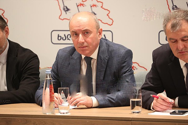 გურამ მაჭარაშვილი: მხოლოდ არესტოვიჩი არ იყო, ვინც საქართველოს საზოგადოებას მოუწოდებდა, გაესეირნა სოხუმსა და ცხინვალში, იყვნენ სხვა თანამდებობის პირებიც, ვინც ასეთ განცხადებებს აკეთებდნენ