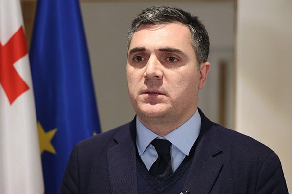 მთავრობის მეთაური აზერბაიჯანის პრეზიდენტთან და ევროკომისარ იოჰანეს ჰანთან ერთად მონაწილეობას მიიღებს მსოფლიო ეკონომიკური ფორუმის დასკვნით ნაწილში