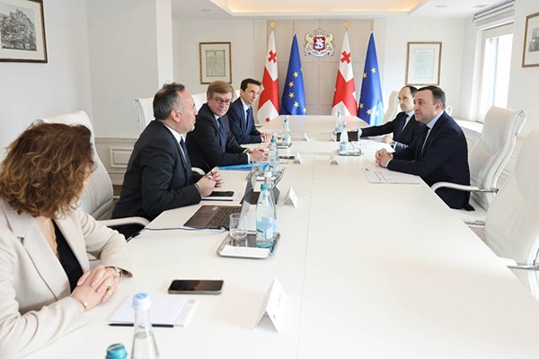 ირაკლი ღარიბაშვილი ADP ჯგუფის ვიცე-პრეზიდენტს, ედვარდ ორქრაითს შეხვდა, ფრანგული კომპანია Tav Airports-ის აქციების მფლობელი გახდა