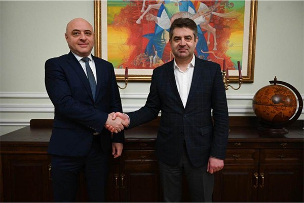 საქართველოს ელჩს უკრაინის საგარეო უწყებაში დაუდასტურეს, რომ ვერ ხედავენ საფრთხეს საქართველოში უკრაინის მოქალაქეების ყოფნასთან დაკავშირებით