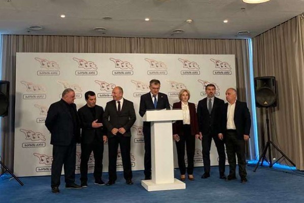 საზოგადოებრივი მოძრაობა „ხალხის ძალა“ განცხადებას ავრცელებს