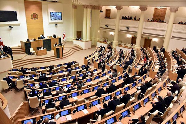 პარლამენტის საგარეო ურთიერთობათა კომიტეტი სამძიმარს უცხადებს თურქეთში მიწისძვრის შედეგად დაღუპულთა ოჯახებს