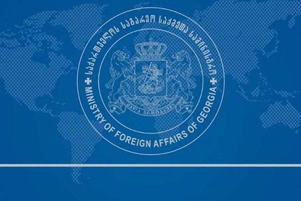 მაშველები გაზიანთებში, სავარაუდოდ ერთ-ერთ სახლის ნანგრევებში მოყოლილ საქართველოს მოქალაქეს ეძებენ