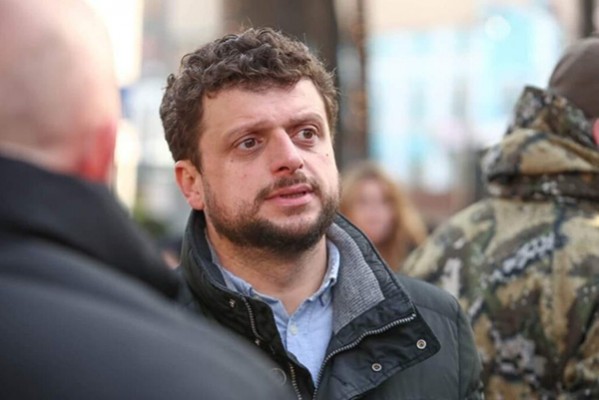 ნიკა ნარსია: ჩვენ გუშინ ვიცავდით ქართულ ღირსებას, ამიტომ დავხვდით მდინარაძეს და დავხვდებით ყველას, ყავასაც ვერ დალევენ კაფეებში