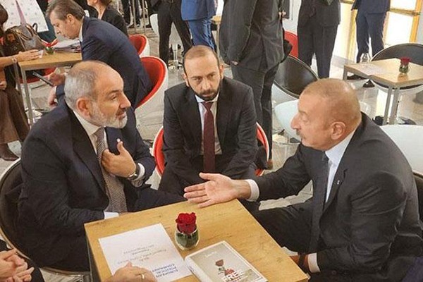 სომხეთმა აზერბაიჯანს სამშვიდობო შეთანხმების პროექტთან დაკავშირებით საკუთარი წინადადებები გადასცა