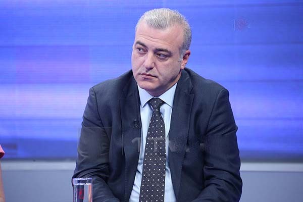 ირაკლი გოგავა:  უკრაინის საგარეო დაზვერვის ყოფილმა ხელმძღვანელმა პირდაპირ განაცხადა, სააკაშვილი ჩვენ მიერ იყო გადმობირებული და „კაგებეს“ სკოლა გაიარა, როგორც აგენტმა მოსამზადებლადო