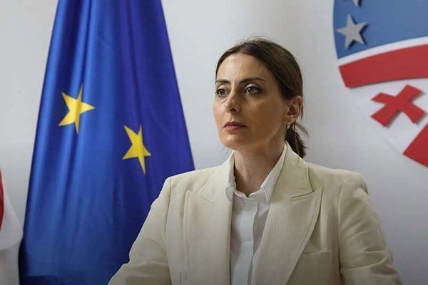 ხატია დეკანოიძე: პარლამენტის ბოიკოტზე, მანდატების დატოვებაზე საუბარი ერთხელ და სამუდამოდ უნდა შეწყდეს