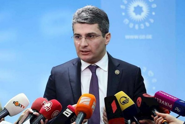 მამუკა მდინარაძე: მაქსიმალური რისკების გათვალისწინებით ვუჭერთ მხარს უკრაინას,   სანაცვლოდ მივიღეთ, რომ მიშა სააკაშვილს კლავენ და აწამებენ, სააკაშვილი დემოკრატიის შუქურაა, ჩვენ მწამებლები და რომ საქართველო პირდაპირ უნდა ჩაერთოს ომში