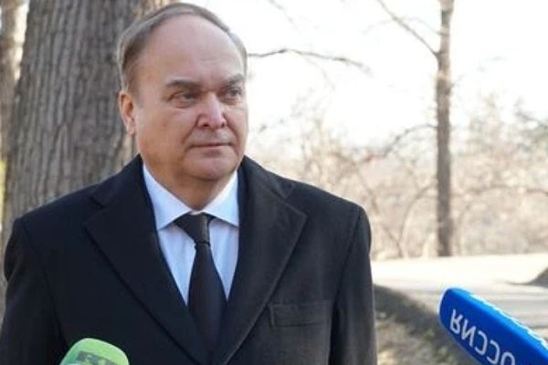 რუსეთის ელჩმა განაცხადა, რომ მოსკოვს არ სურს ვაშინგტონთან დაპირისპირება, მაგრამ ამერიკულ თვითმფრინავებს რუსეთის საზღვართან 