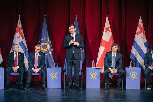 თორნიკე რიჟვაძე: კონფერენციები კიდევ უფრო შეუწყობს ხელს პარტიის ეფექტიან საქმიანობას