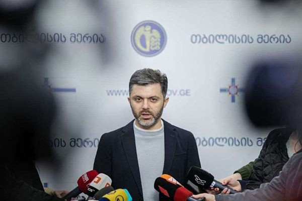 ირაკლი ხმალაძე: არავის თავში არ მოსვლია მითითება, რომ რუსულ მანქანაზე ჯარიმა არ გამოწეროს, ეს არის ტყუილი