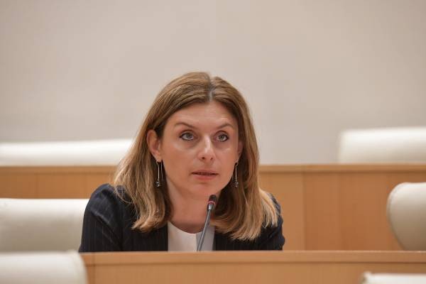 თეონა აქუბარდია: „ქართული ოცნება“ ფაქტობრივად, პარლამენტის მუშაობის საბოტაჟს ახდენს