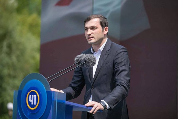 თორნიკე რიჟვაძე: მმართველი პარტია აგრძელებს იმ პრინციპების და ღირებულების ერთგულებას, რომელსაც ეს დიდი ოჯახი აერთიანებს