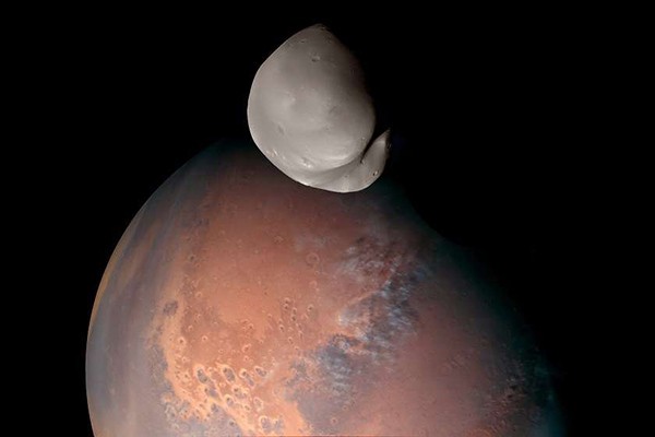 მარსის თანამგზავრის, დეიმოსის დეტალური ფოტო გამოქვეყნდა