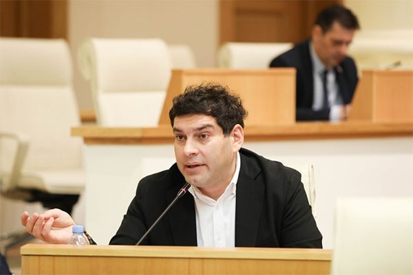 ბექა დავითულიანი: ნებისმიერ შემთხვევაში ფული იქნება კეზერაშვილის და ადამიანები, ვინც იქ მუშაობენ ეცოდინებათ, რომ სწორედ პენსიონერებისგან და ქართველი ჯარისკაცებისგან მოპარული თანხით იღებენ ხელფასს