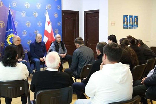 ირაკლი ჩიქოვანი: გუშინდელმა შუალედურმა არჩევნებმა აჩვენა, რომ ყველა საარჩევნო ოლქში „ქართულმა ოცნებამ“ 2021 წლის მუნიციპალურ არჩევნებში მიღებული შედეგები გააუმჯობესა