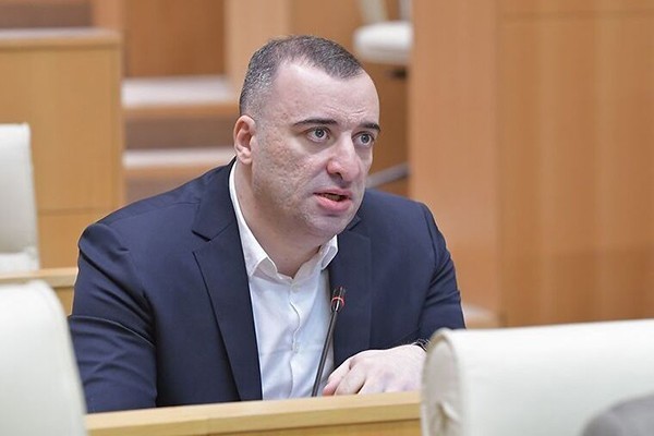რატი იონათამიშვილი ვიოლა ფონ კრამონის განცხადებაზე: ვიდრე უხერხულ კითხვებს დასვამენ, ჯერ საზოგადოებას ჰკითხონ და არა მავნებელ ადამიანებს