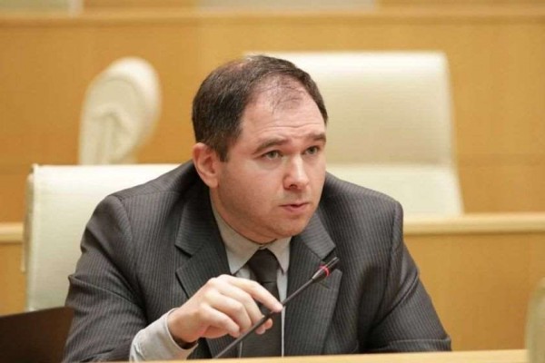 ნიკოლოზ სამხარაძე: ფრენების მოხსნა პოლიტიკური გადაწყვეტილებაა, ამიტომ დასავლელი პარტნიორები უნდა ხვდებოდნენ, რა შეიძლება იდგეს ამის უკან და როგორ შეიძლება საქართველო შეხვდეს ამ გადაწყვეტილებას იმ მოცემულობაში რა მოცემულობაშიც ვიმყოფებით