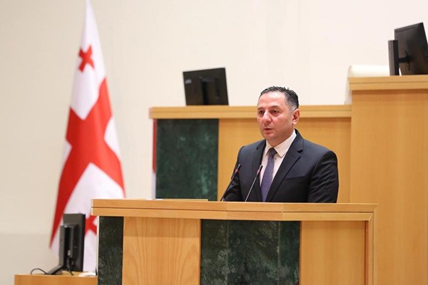 ვახტანგ გომელაური: დამეთანხმებით, ცივილიზებული მსოფლიოს ნებისმიერ წერტილში, დაუშვებელია პოლიციელზე თავდასხმა - 7-8 მარტის აქციებს 60-მდე პოლიციელის ჯანმრთელობის დაზიანება მოჰყვა