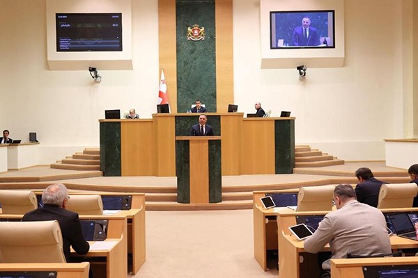 ვახტანგ გომელაური: პოლიციის მხრიდან აუცილებელი მოგერიების მიზნით გამოყენებულ იქნა წიწაკის სპრეი და წყლის ჭავლი, რასაც წინ უძღვოდა არაერთი გაფრთხილება“