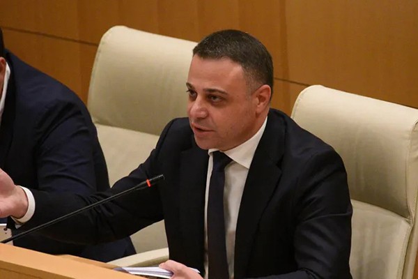ალუდა ღუდუშაური ოპოზიციას: არ აგერიოთ, რა რეალობაში ხართ - დღეს ქვეყანა არ არის იმ ფორმაში, რომ ამ ფარჩაკი ვაშაძის ასაყირავებლები გავხდებით